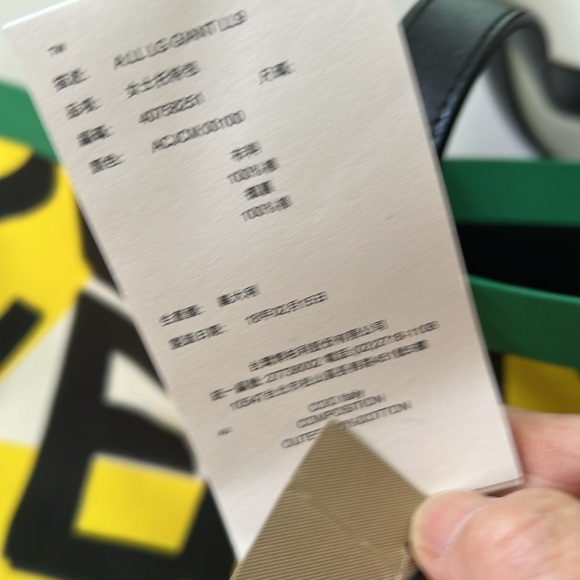 Burberry Graffiti reversibele canvas Tote. - Picture 14 of 14